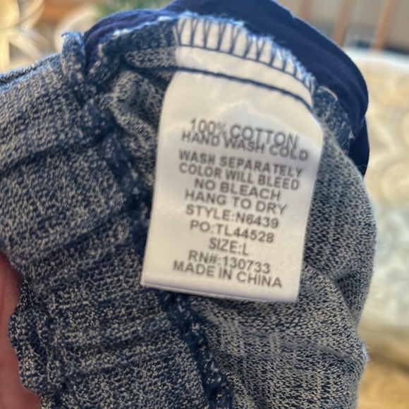 Umgee Ladies L Lightweight Linen-like shorts 🩳 - Picture 9 of 10